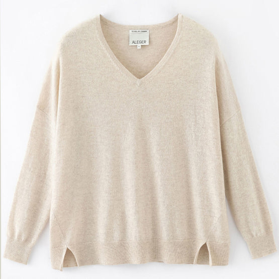 Women 103 Classic V-Neck - Sand