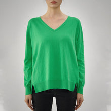 Women N.29 Oversized V Neck - Kelly Green