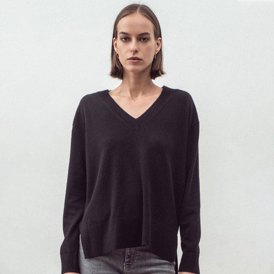 Women N.21 Cashmere Long Line V Neck - Black