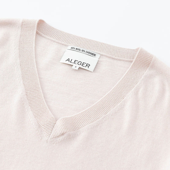 Women N.69 Low V Neck Fine Knit Sweater - Pearl White