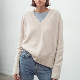 Women N.136 Oversized V Neck - Shell