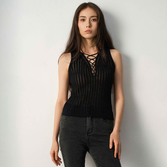 Women N.322 Lace Front Top - Black