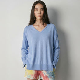 Women N.2403 Classic V-Neck - Surf