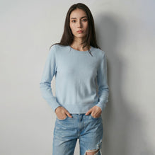Women 407 Cashmere Classic Crew - Whisper Blue