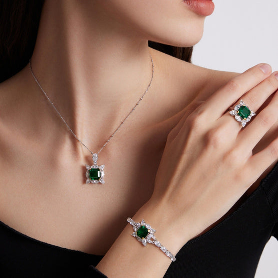 Hermosa Emerald Green Pendant (NOT come with necklace chain)