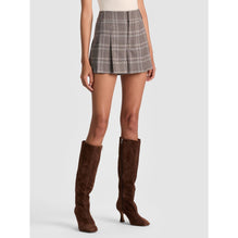 Women Scarlet Hr Flutter Shorts - White, Black, Brown [價格已含稅]