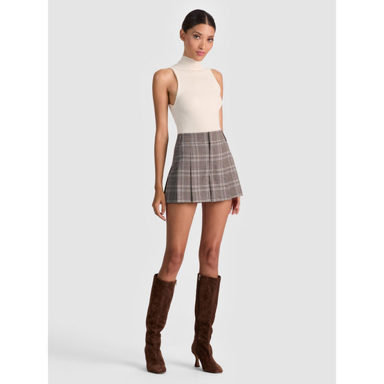 Women Scarlet Hr Flutter Shorts - White, Black, Brown [價格已含稅]