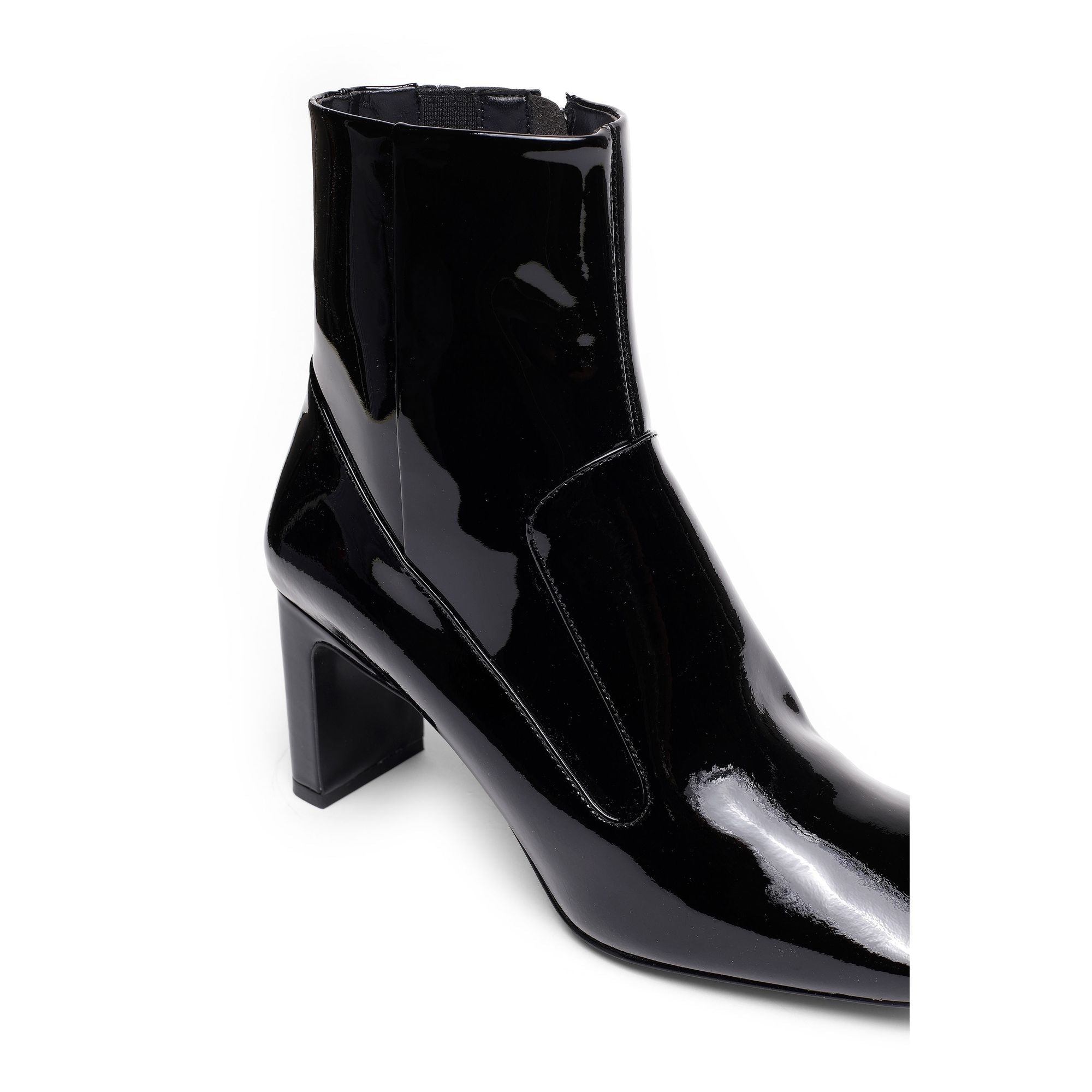 Women Millenia D-Millenia Boots - Black